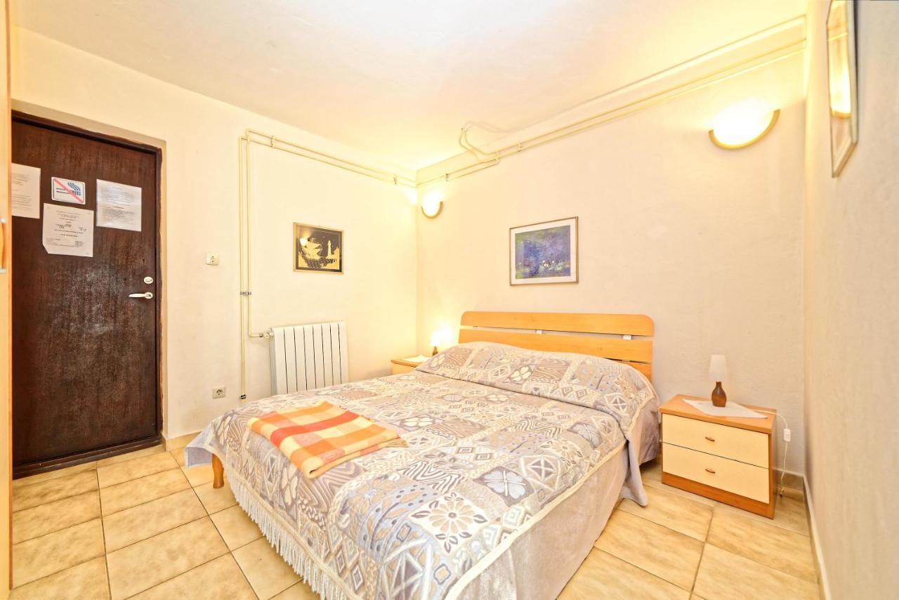 Guest House Jolanda Медулин Екстер'єр фото